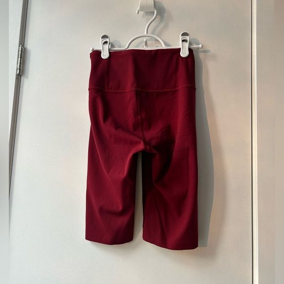 Kit & Ace Bike Shorts - Picture 2 of 3